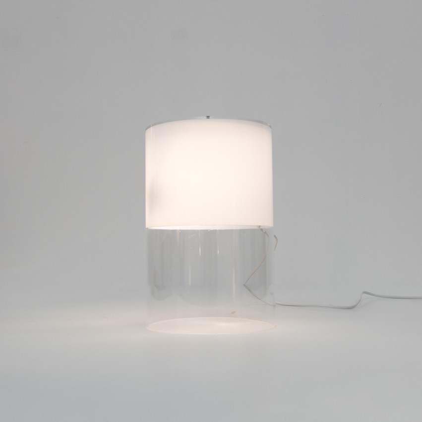 Lampe cylindrique en Plexiglas transparent et opale de Thibaut Renesson Philipon